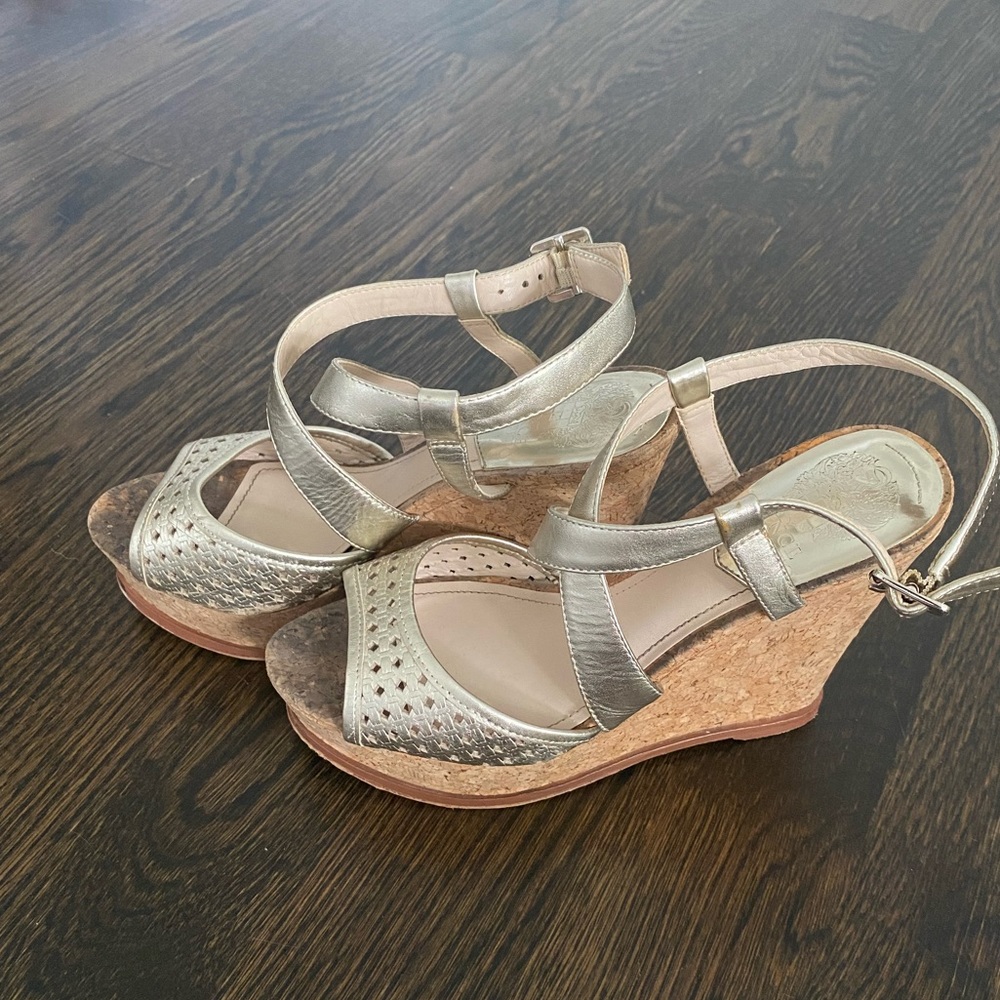 Vince Camuto size 7.5 metallic wedges